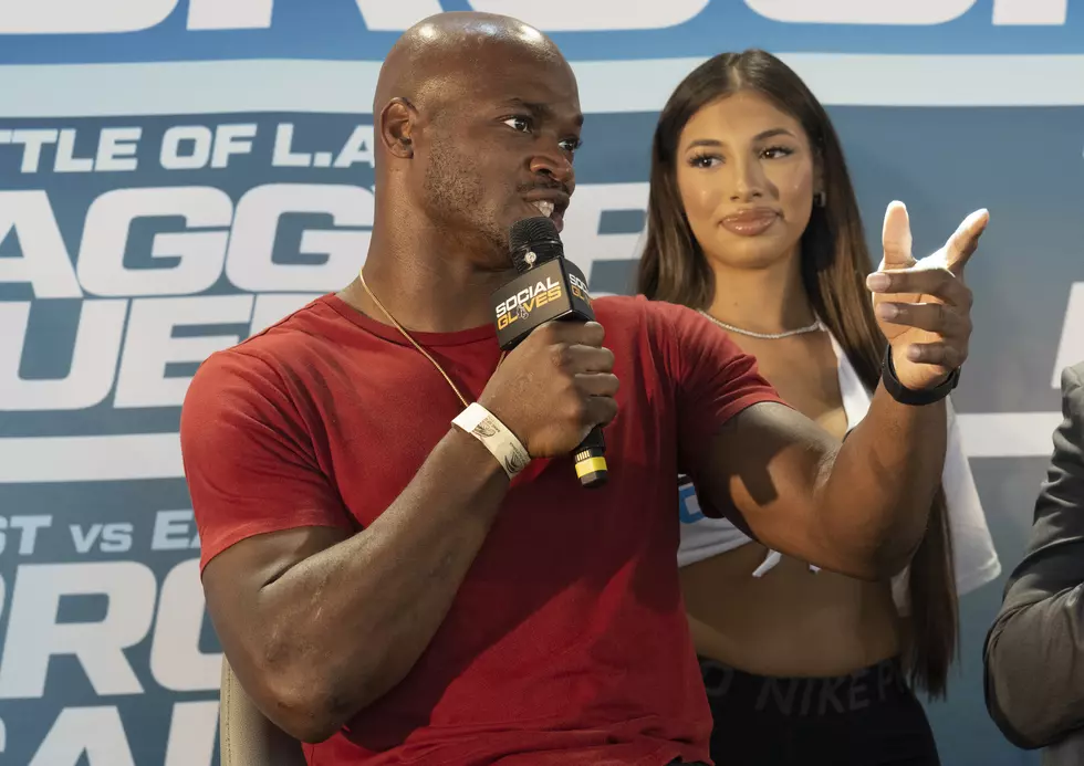 Watch Adrian Peterson Get Knocked Out by Another NFL Player
